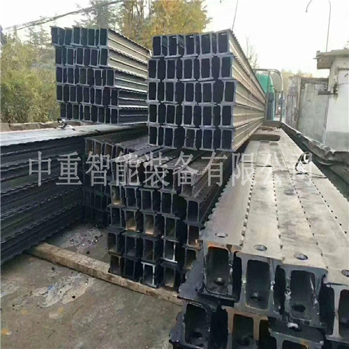 星空官方网页版智能一批排型梁发往陕西
