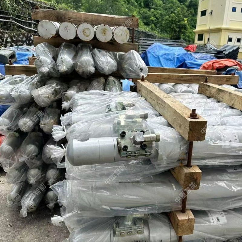 悬移顶梁液压支架支柱